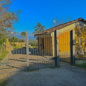 Casa vacanze Casolare Del Maestrale - M&m House, Perugia